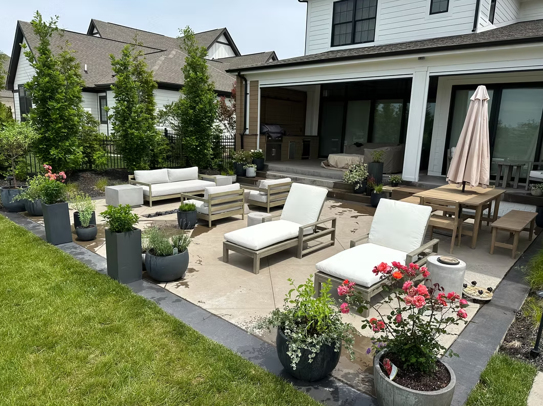Scenic Green provides expert hardscape installation in Indianapolis, IN. Patios, retaining walls, fire pits & outdoor kitchens since 2005. Call (317) 370-6017 today.