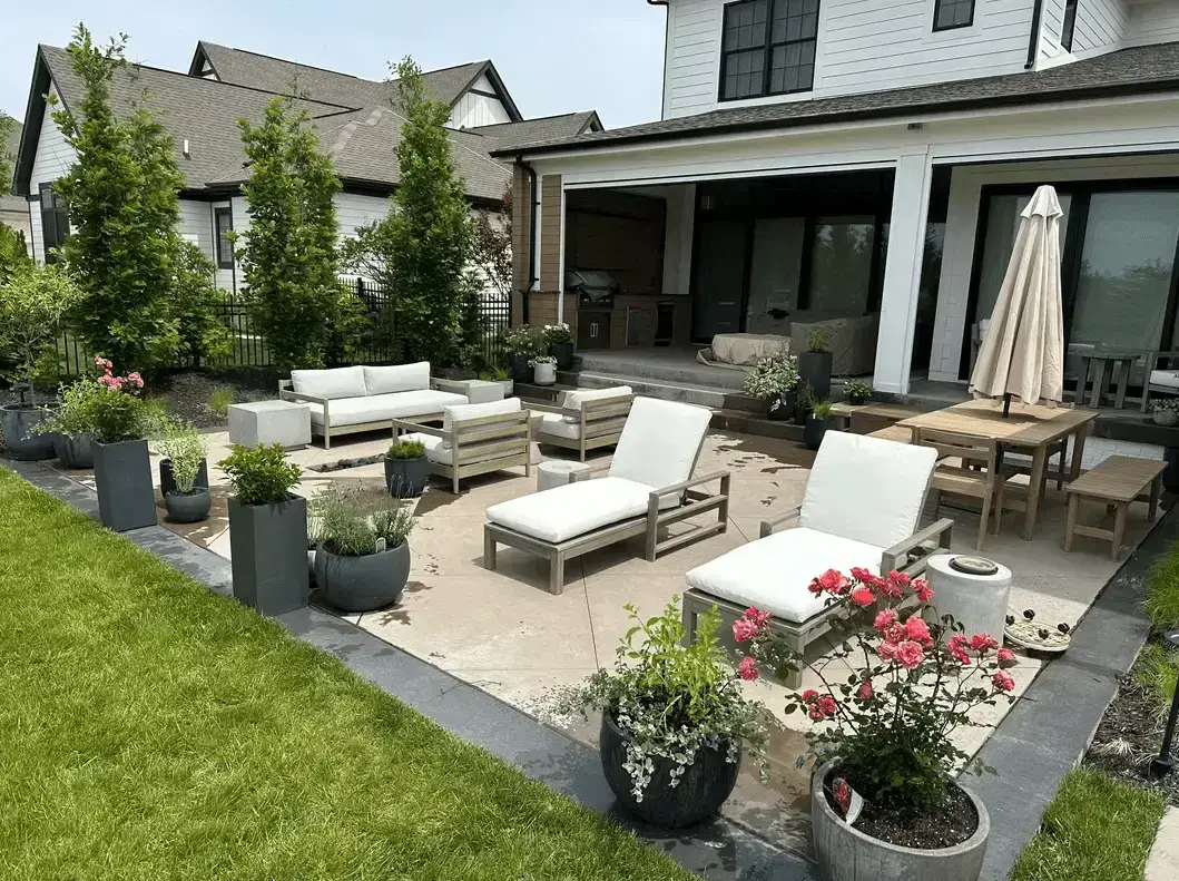 Scenic Green provides expert hardscape installation in Indianapolis, IN. Patios, retaining walls, fire pits & outdoor kitchens since 2005. Call (317) 370-6017 today.